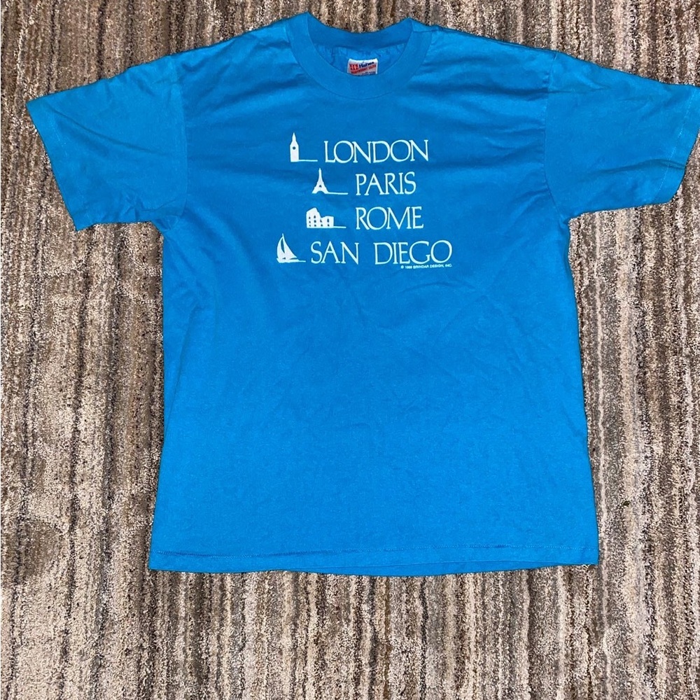 Vintage London, Paris, Rome and San Diego T shirts in excellent condition.